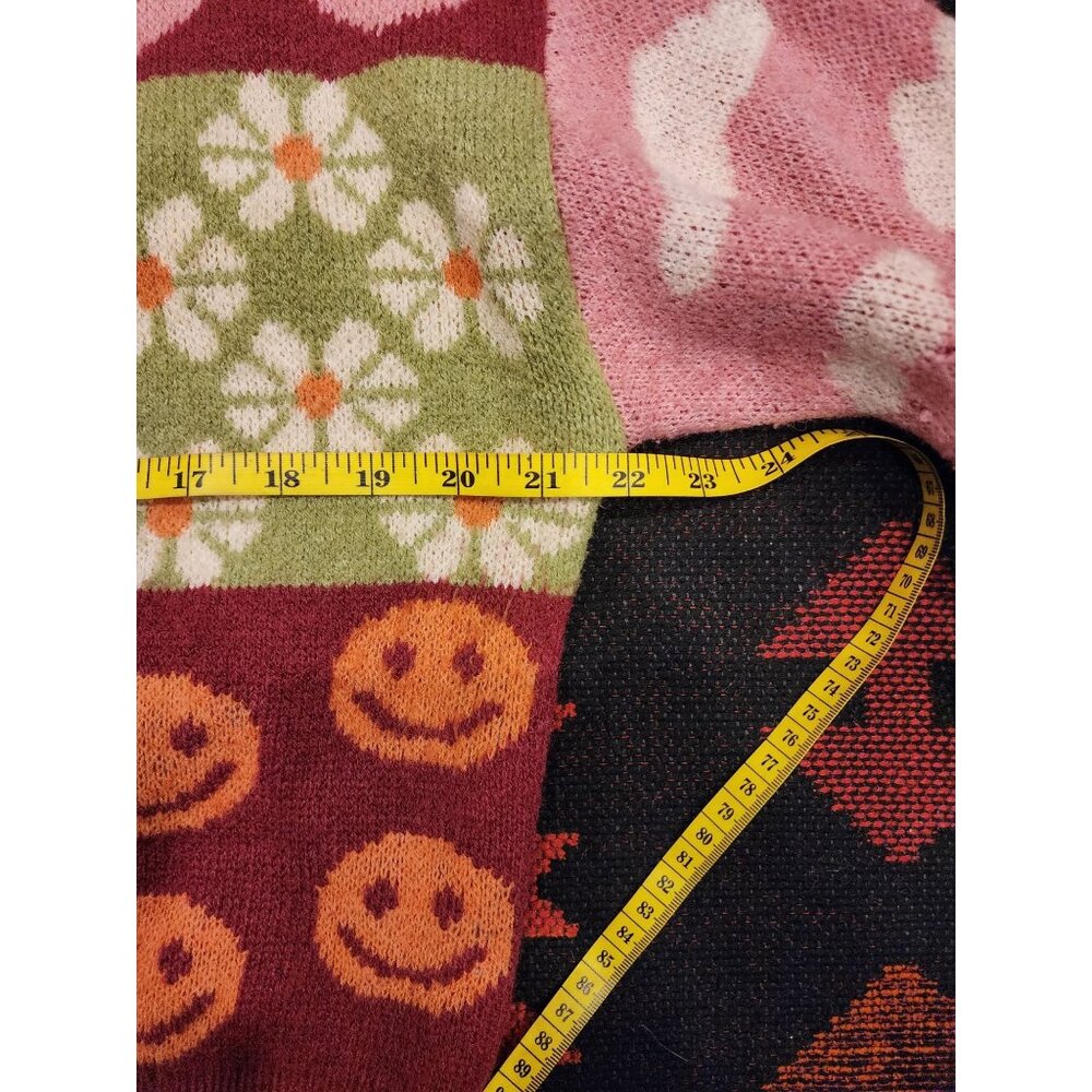 Debut Colorful Patchwork Cottage, Twee Cropped Cardigan 3 Button Debut Small - Picture 9 of 16